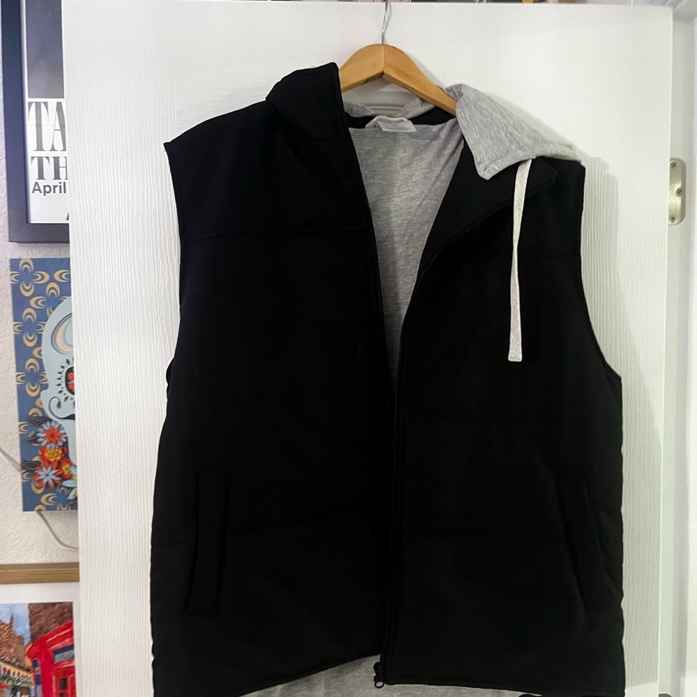 Men's Black Hooded Vest